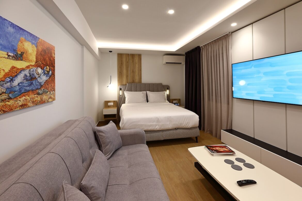 Deluxe Suite | Zotos Luxury Living #11
